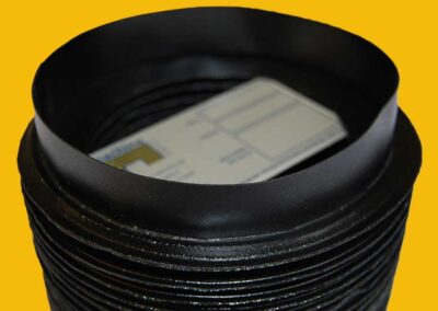 Welded construction circular bellows with a black end flange